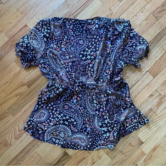 Torrid peplum style blouse with cinch waist and cross over front chest - Picture 4 of 8